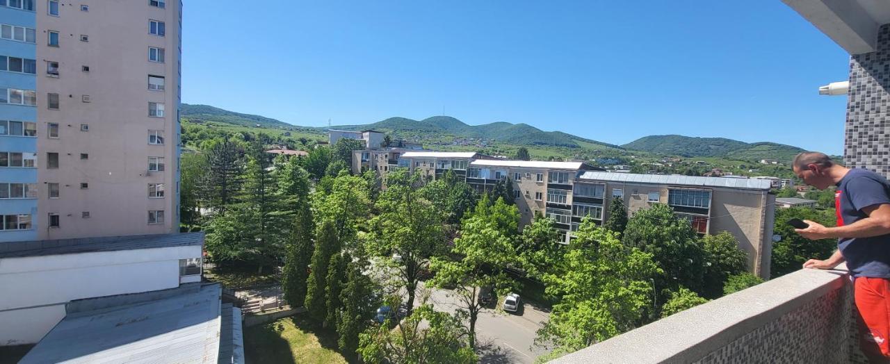 Apartament In Regim Hotelier Deva Ngoại thất bức ảnh